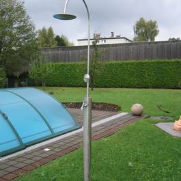Kaltwasserdusche Rondo dick aus Edelstahl — Michael Krauss Wasserspiele