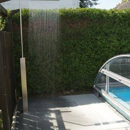 Warmwasserdusche Longo dick aus Edelstahl — Michael Krauss Wasserspiele