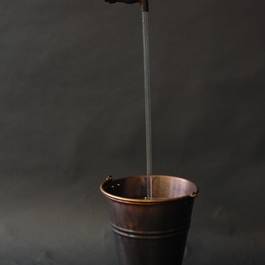 Kleiner Wasserhahn Brunnen aus Edelstahl — Michael Krauss Wasserspiele