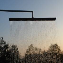 Kaltwasserdusche Quero dick aus Edelstahl — Michael Krauss Wasserspiele
