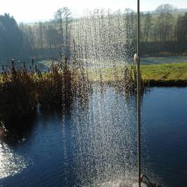 Kaltwasserdusche Longo dünn aus Edelstahl — Michael Krauss Wasserspiele