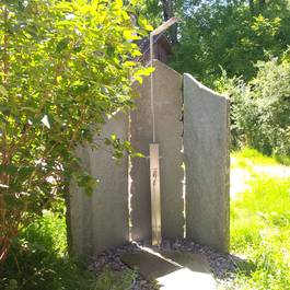 Warmwasserdusche Longo dick aus Edelstahl — Michael Krauss Wasserspiele