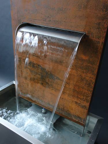 Wasserfallbrunnen mit Edelstahlbecken