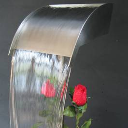 Wasserspiel TAO I aus Edelstahl — Michael Krauss Wasserspiele