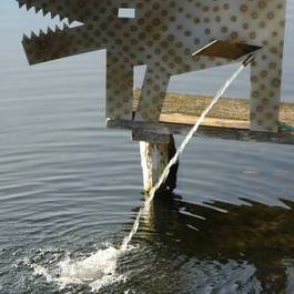 Design-Brunnen Wau-Wau aus Edelstahl — Michael Krauss Wasserspiele