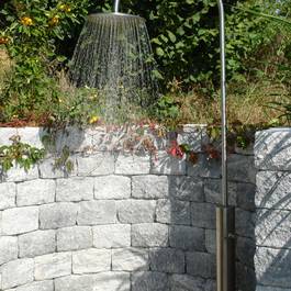 Warmwasserdusche Rondo aus Edelstahl — Michael Krauss Wasserspiele