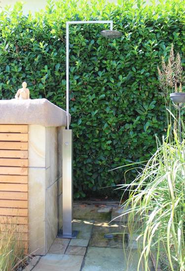 Gartendusche Quero mit rundem Kopf